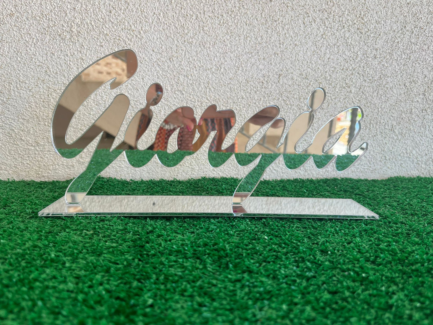 Scritte in plexiglass con nome + base