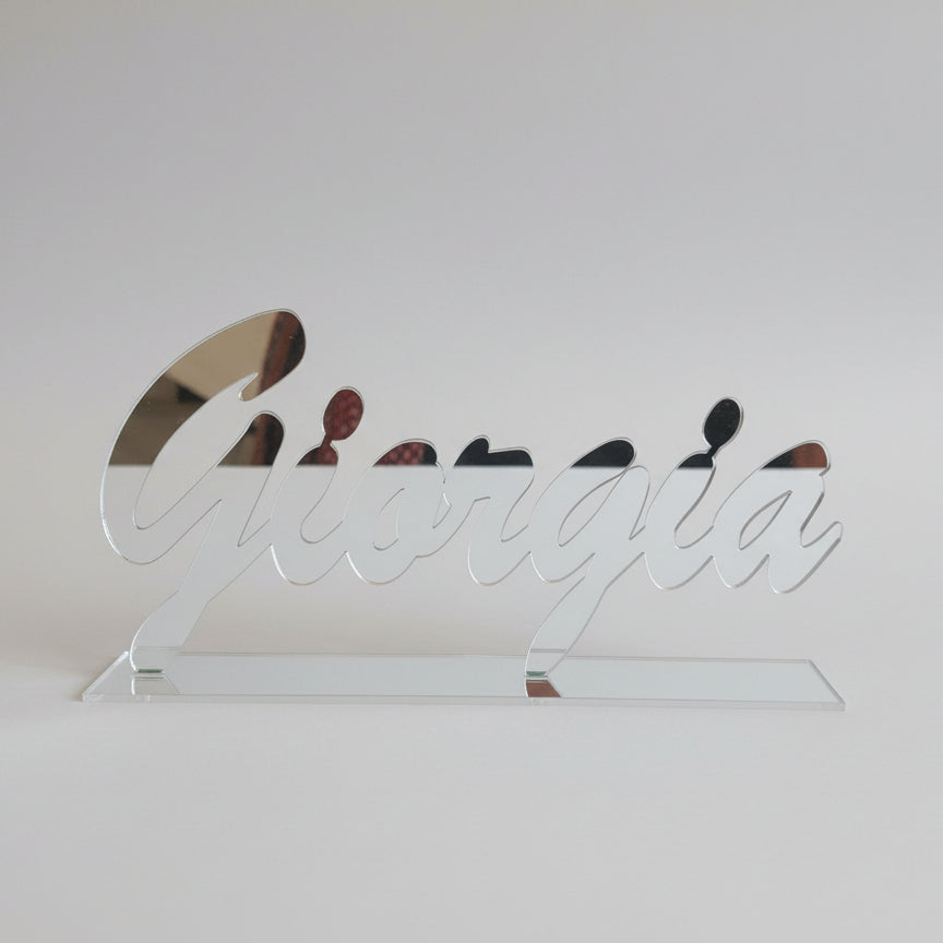 Scritte in plexiglass con nome + base