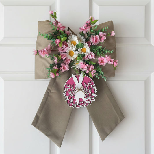 Fiocco Pasquale Elegante con Fiori Rosa e Coniglietto Decorativo