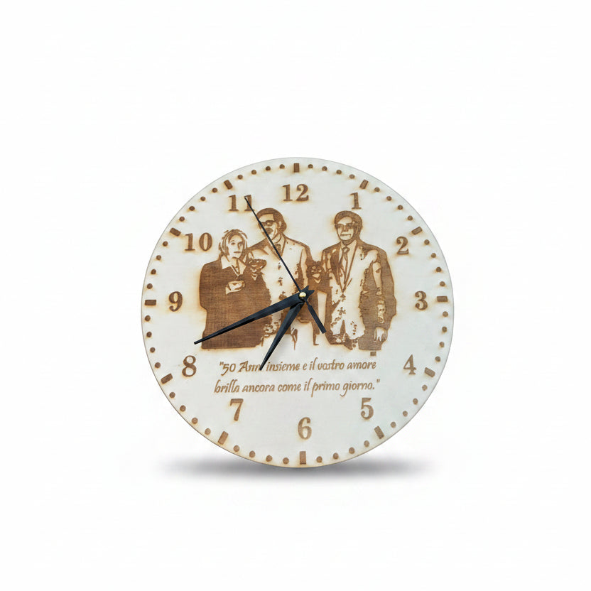 Orologio da Parete in Legno con Incisione Foto