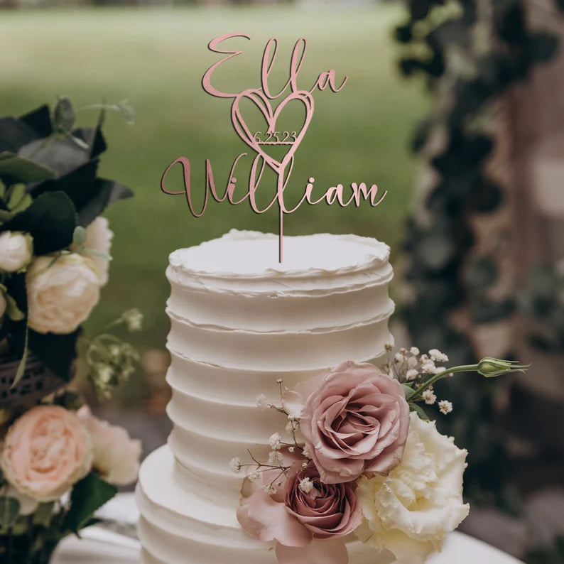 Topper per torta per matrimoni, con un cuore nomi e data