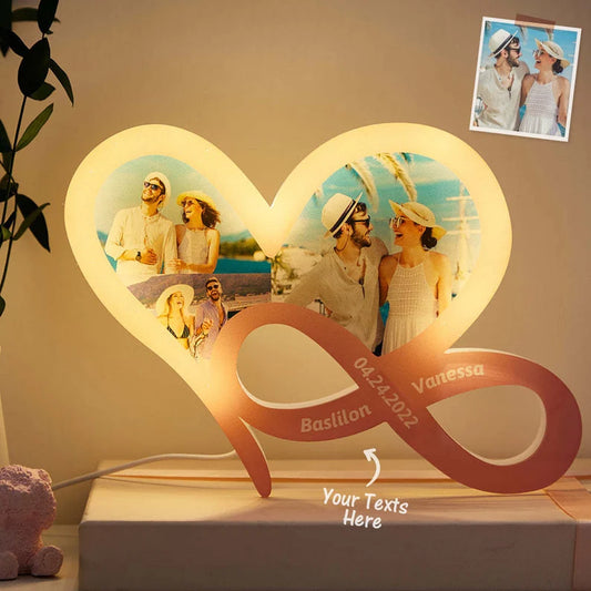 LAMPADA IN LEGNO A CUORE INFINITO PERSONALIZZATA, LUCE NOTTURNA CON NOME INCISO E FOTO