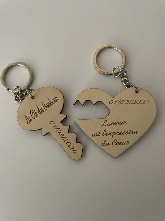 Portachiavi in legno inciso al laser Duo, San Valentino, personalizzato con chiave e cuore